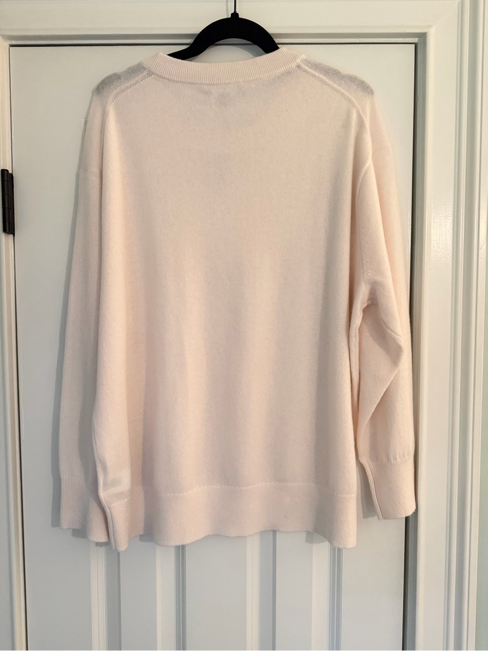 J. Crew Cream Cashmere Relaxed Crewneck Sweater Size Medium NWT - Picture 4 of 9